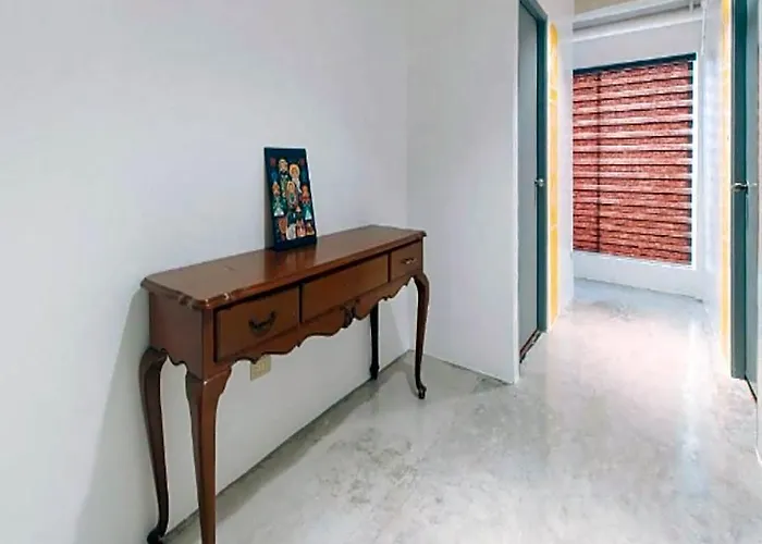 Oyo 1087 Enrico's Place Kamias 호텔 마닐라